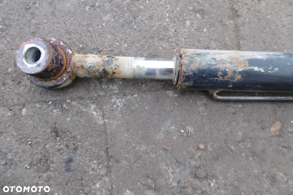 Siłownik podnoszenia kabiny Man TGA TGS - 4