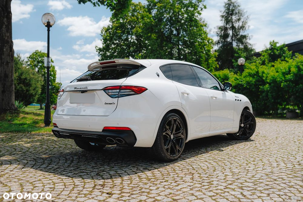 Maserati Levante - 19