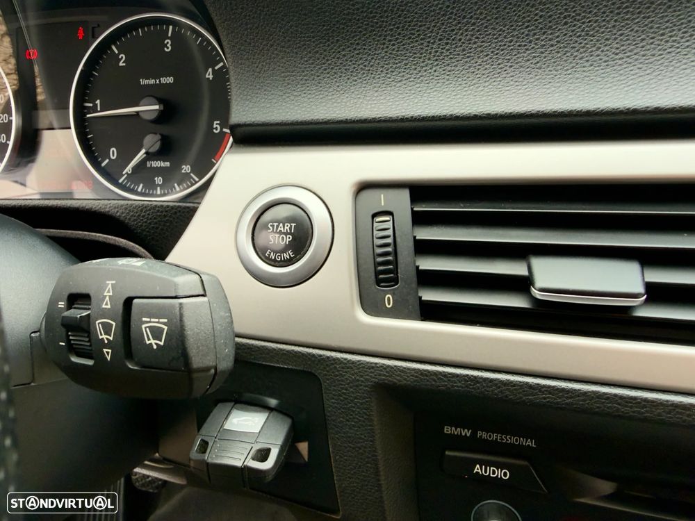 BMW 318 d Sport - 37