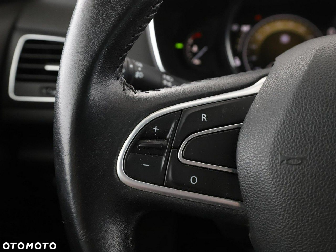 Renault Megane ENERGY dCi 110 EDC INTENS - 32