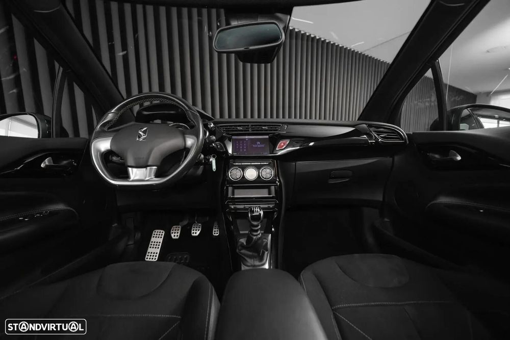 DS DS3 1.2 PureTech Sport Chic - 13