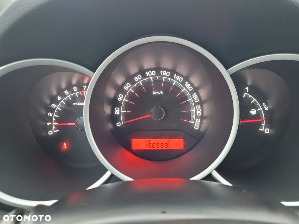 Kia Venga 1.6 CVVT Spirit - 33