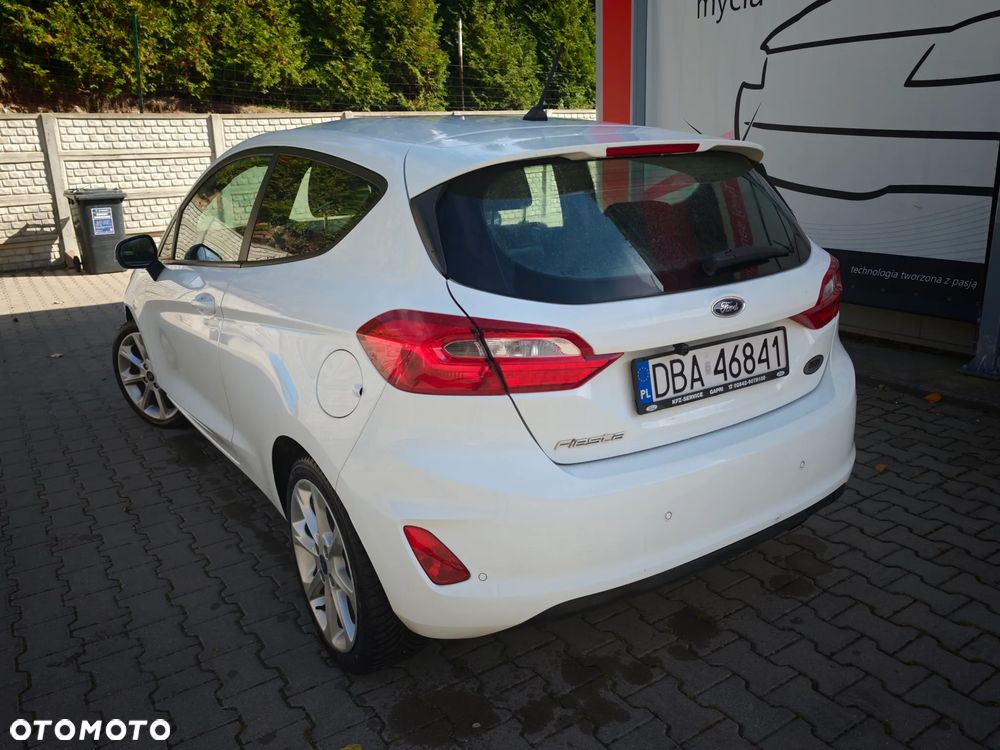Ford Fiesta - 12
