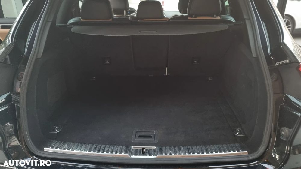 Porsche Cayenne 3.0 L - 21