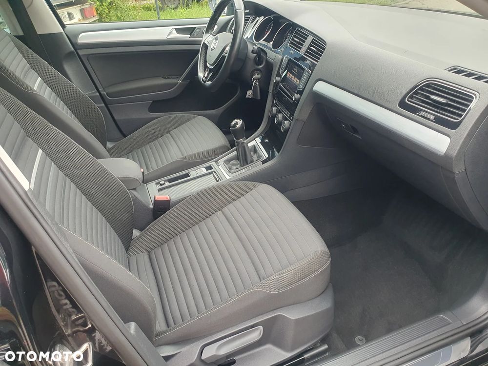 Volkswagen Golf 1.6 TDI BlueMotion Technology Cup - 6