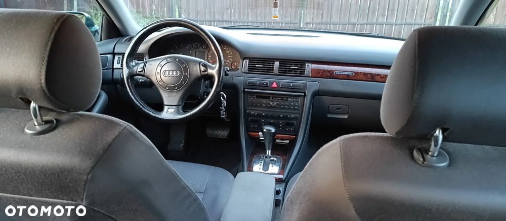 Audi A6 Limousine 4.2 quattro - 10