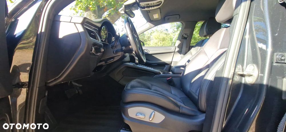 Porsche Macan - 12