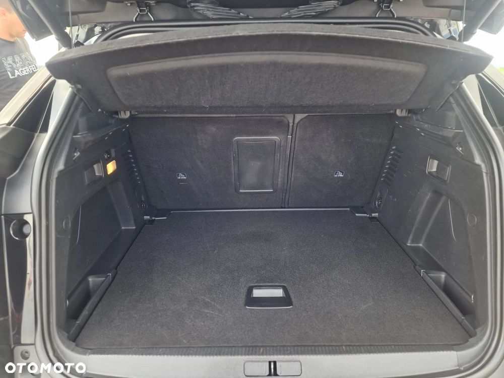 Peugeot 3008 BlueHDi 130 Stop & Start EAT8 Allure Business-Paket - 24