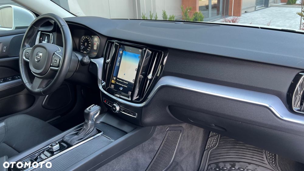 Volvo V60 D3 Momentum Pro - 6