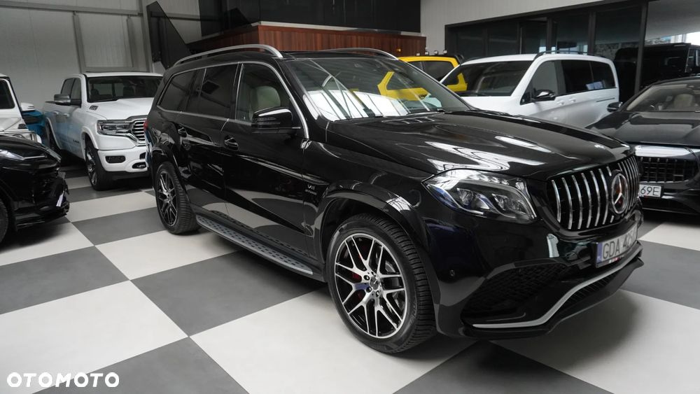 Mercedes-Benz GLS - 14