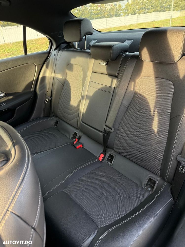 Mercedes-Benz A 180 d 7G-DCT - 12