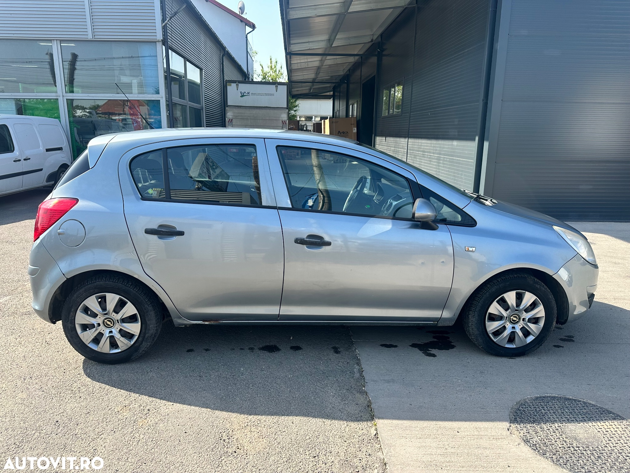 Opel Corsa 1.2 Essentia - 5