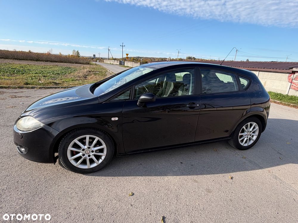 Seat Leon 2008 photo 2