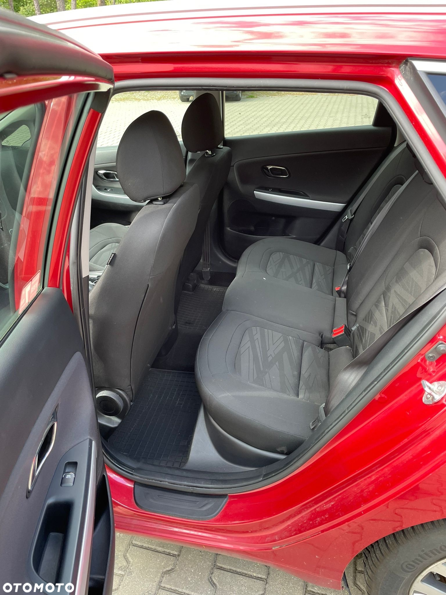 Kia Ceed - 13