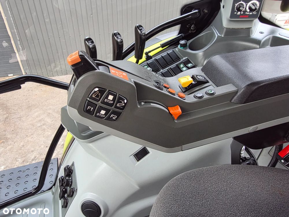 Claas Arion 630 Concept - 13