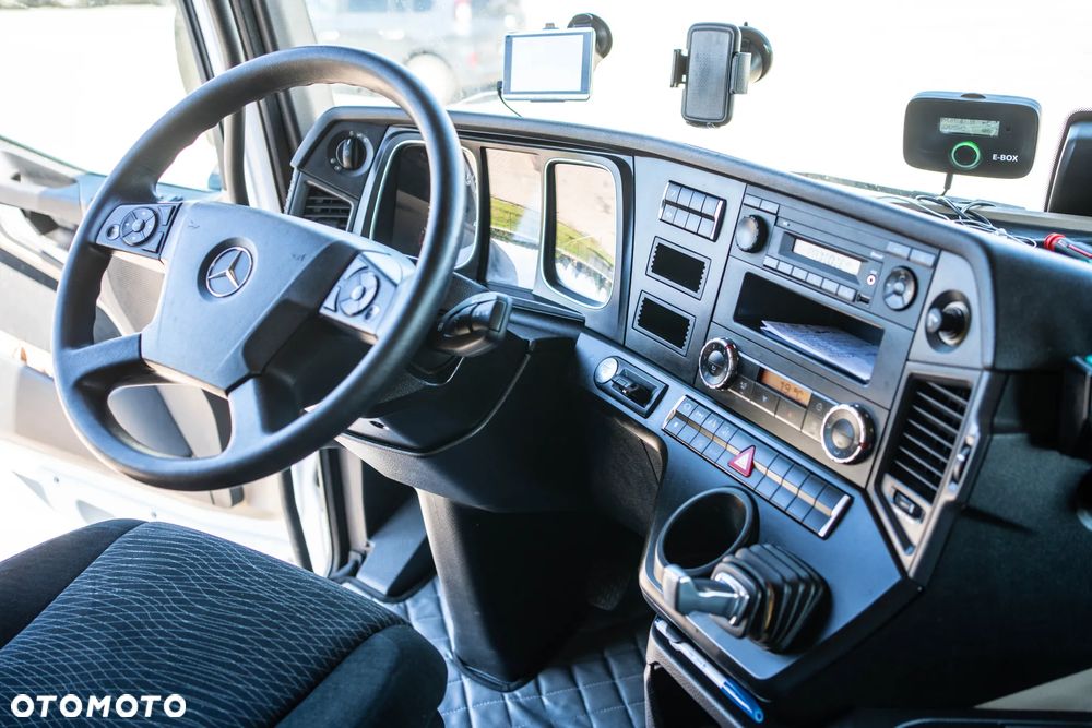 Mercedes-Benz ACTROS - 13