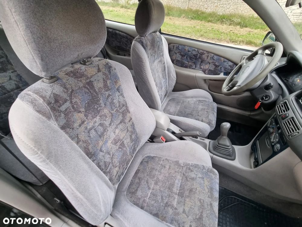 Toyota Corolla 1.4 Terra1 - 16