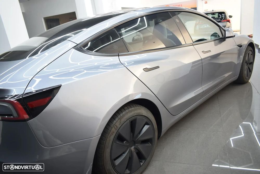Tesla Model 3 Tração Traseira - 3