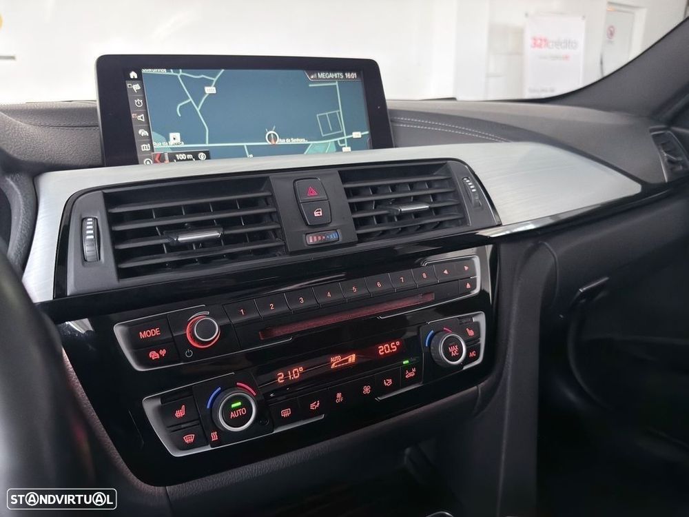 BMW 318 d Pack M Shadow Auto - 19