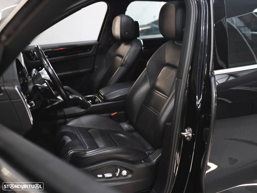 Porsche Cayenne E-Hybrid - 24