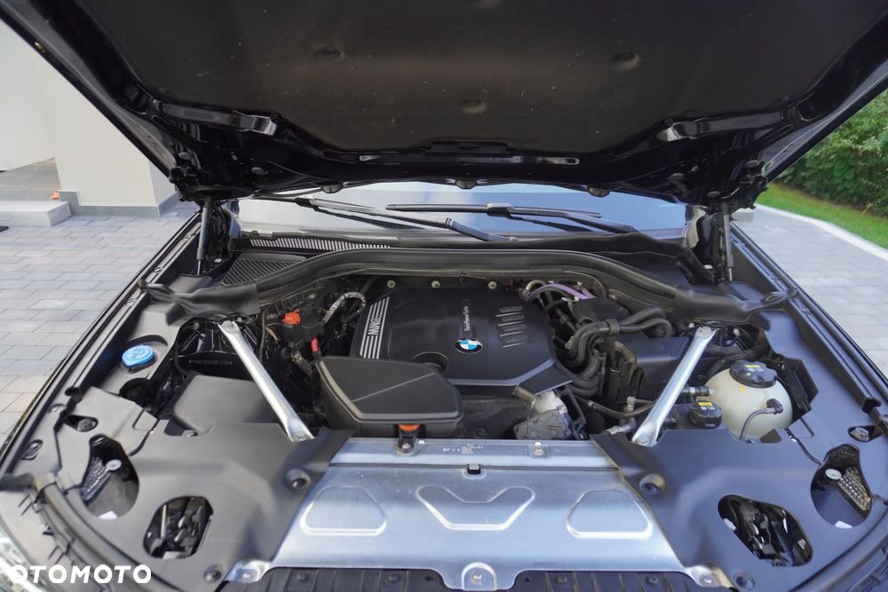 BMW X3 sDrive18d - 31