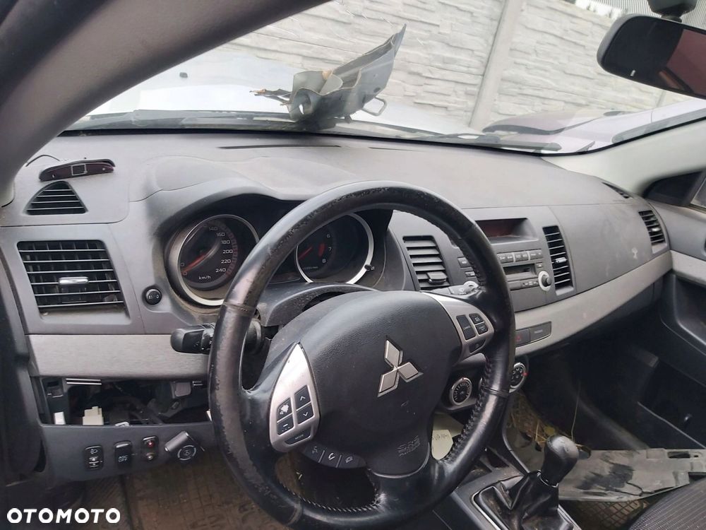 Mitsubishi Lancer VIII CY Evo Deska poduszka air bag kierowcy pasażera pas - 1