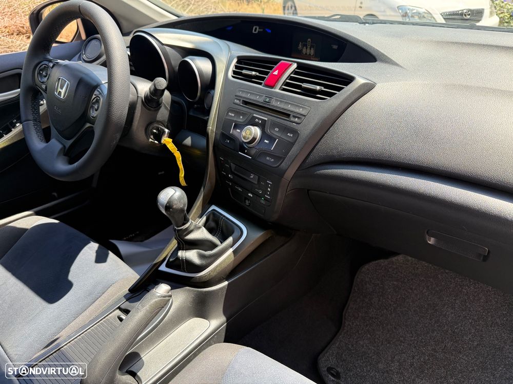 Honda Civic 1.6 i-DTEC Comfort - 14