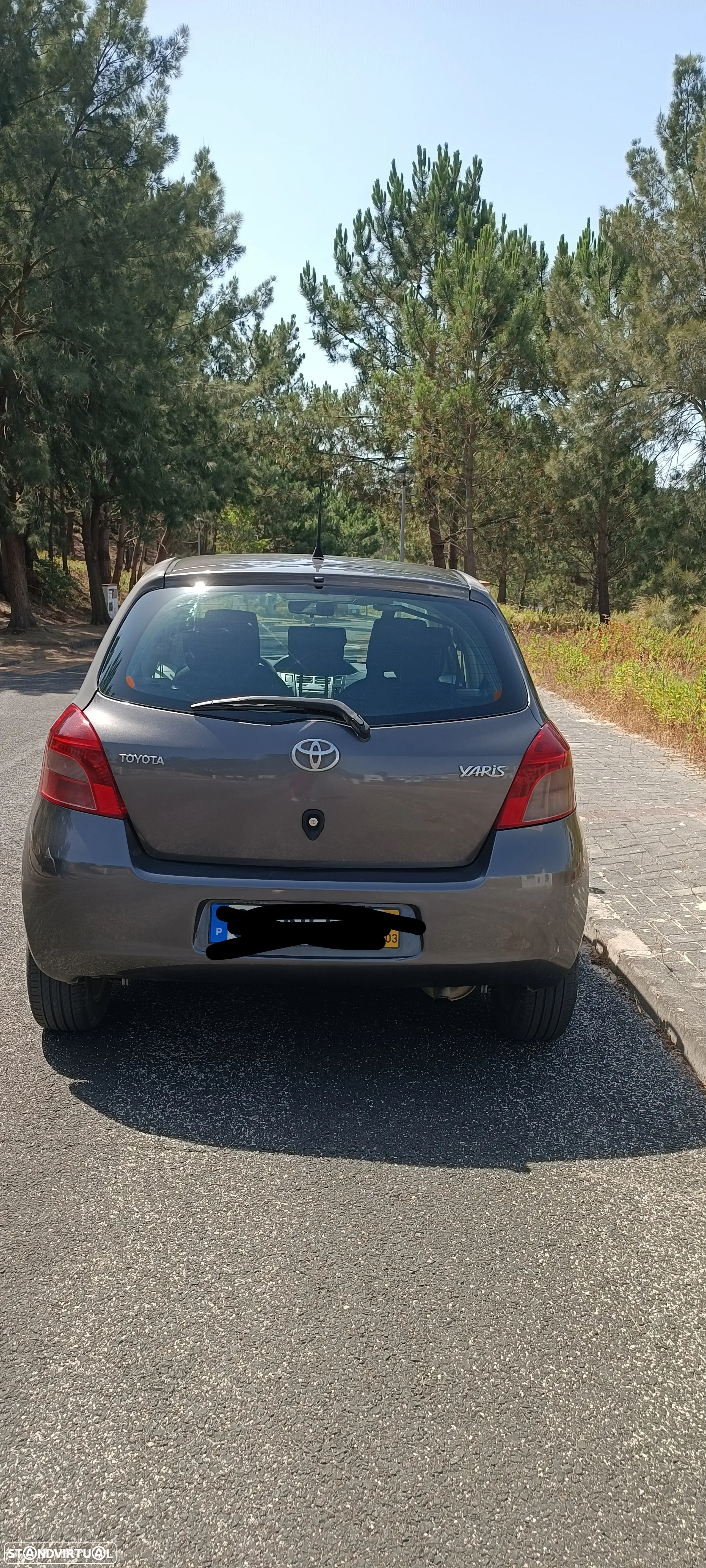 Toyota Yaris 1.4 D-4D - 3