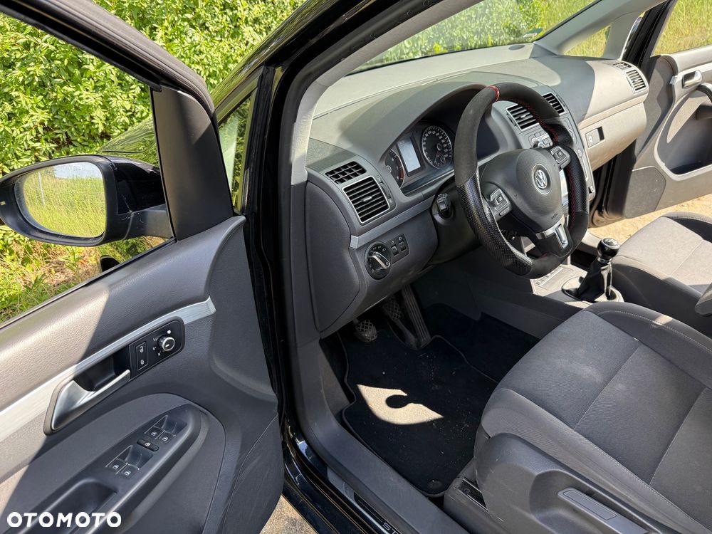 Volkswagen Touran 1.4 TSI STYLE - 14