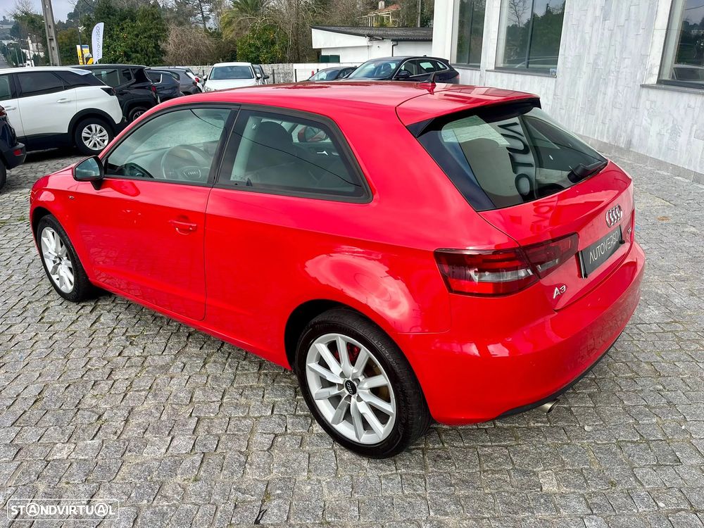 Audi A3 1.6 TDI Attraction S tronic - 8