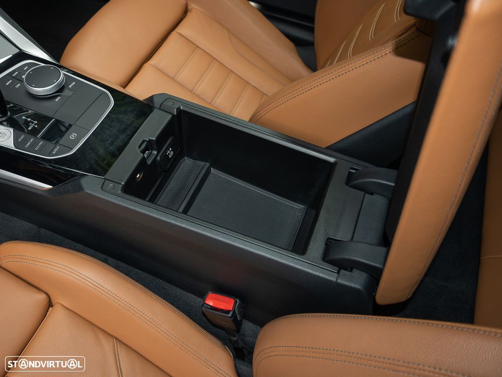 BMW 420 d Pack Desportivo M Auto - 41