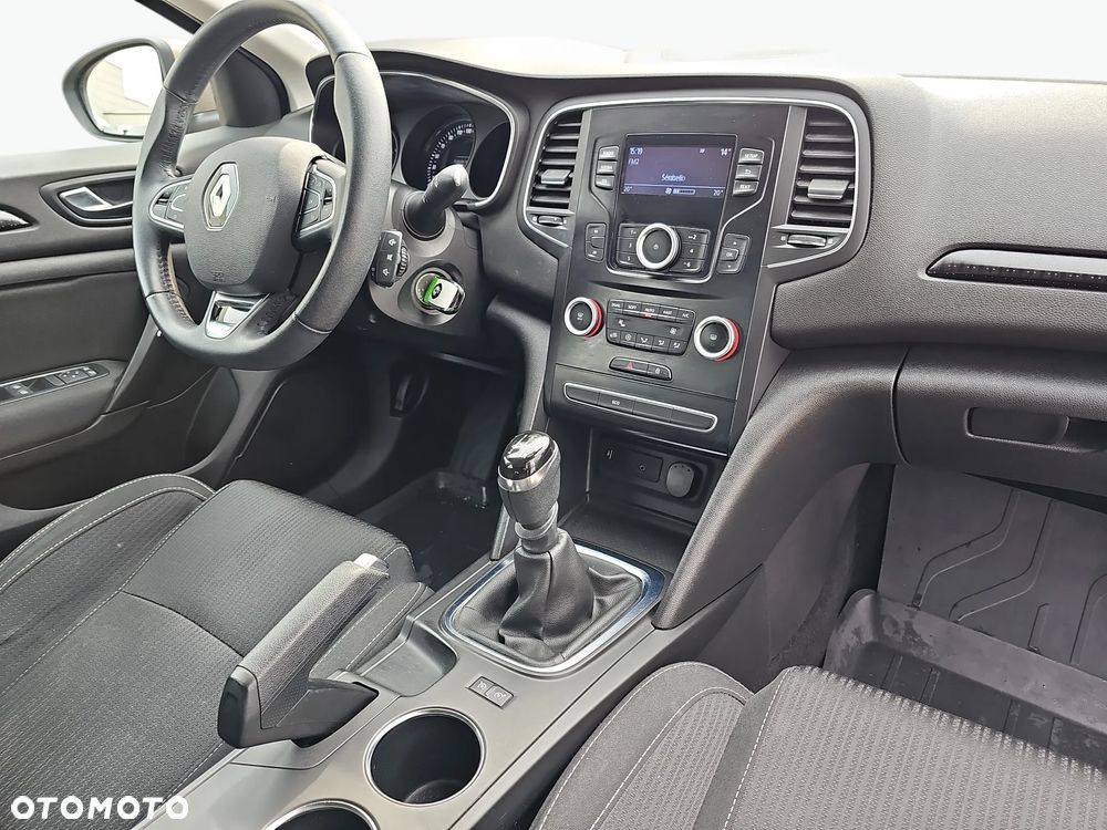 Renault Megane 1.6 SCe Zen - 22