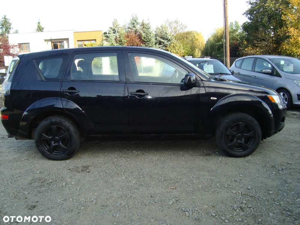 Mitsubishi Outlander ver-2-0-di--d-4wd-instyle - 5