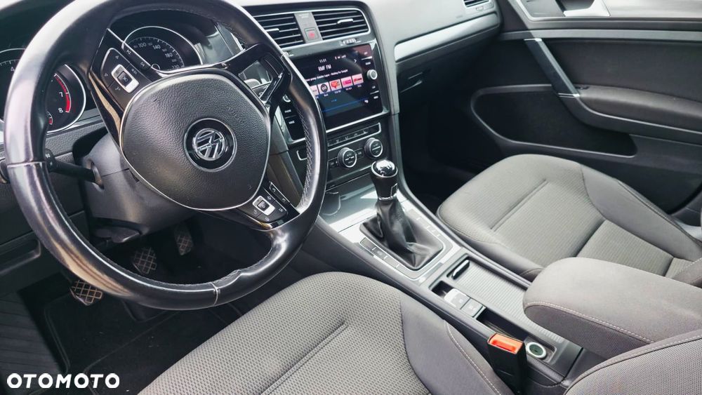 Volkswagen Golf 1.5 TSI BMT Comfortline - 8