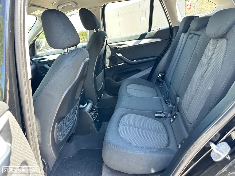 BMW X1 18 d sDrive Auto Advantage - 32