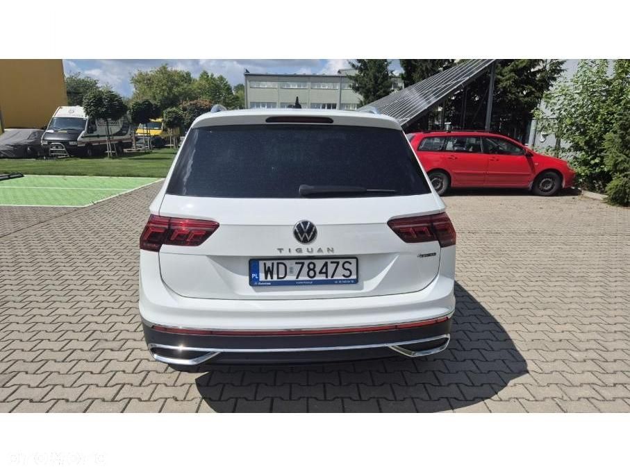 Volkswagen Tiguan - 10