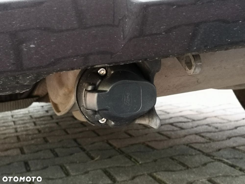 Ford Kuga 2.0 TDCi 4x2 ST-Line - 29