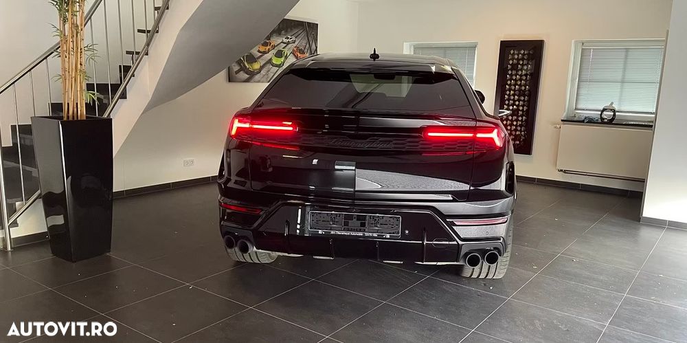 Lamborghini URUS - 7