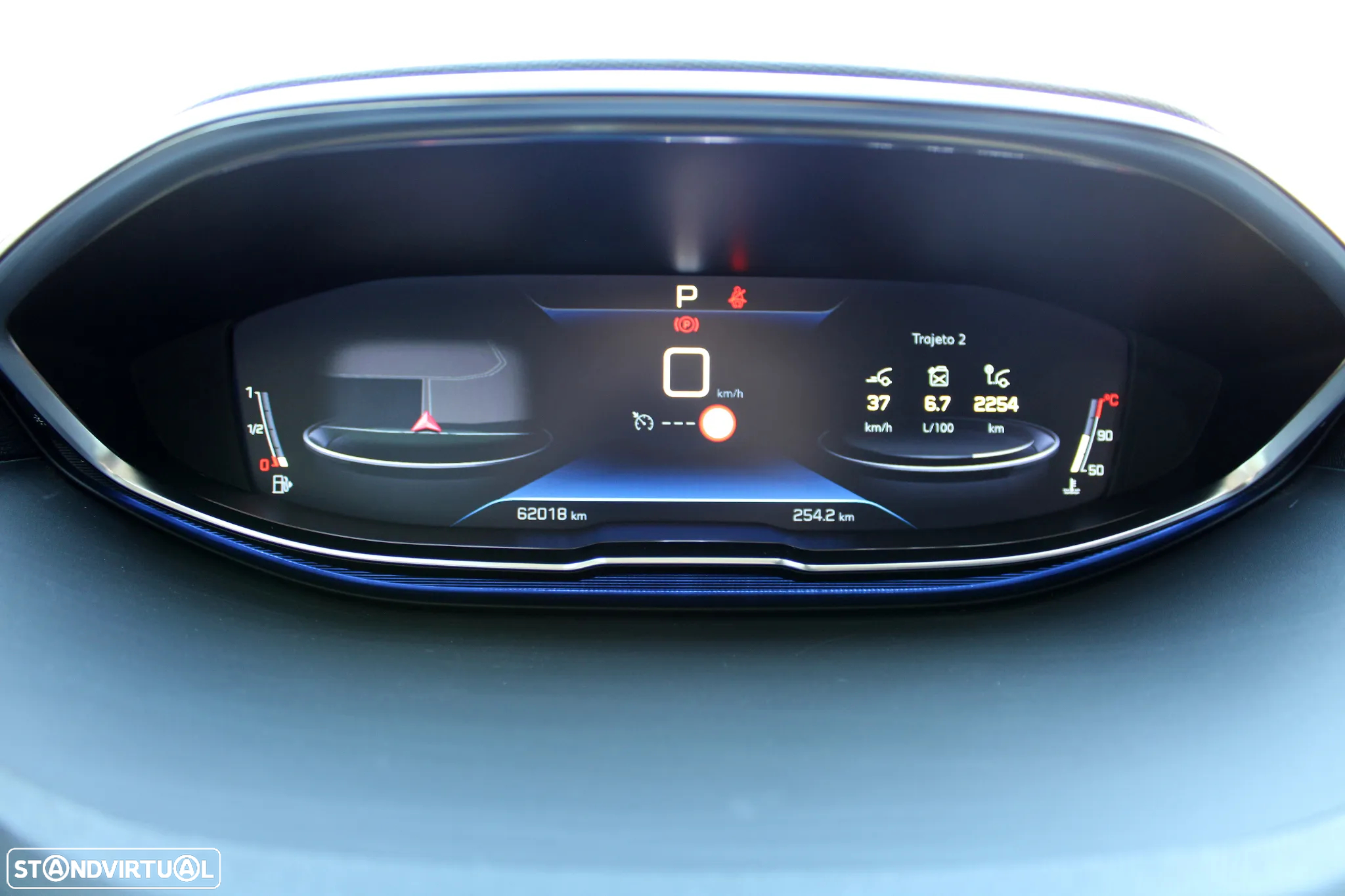 Peugeot 5008 1.5 BlueHDi Allure EAT8 - 48