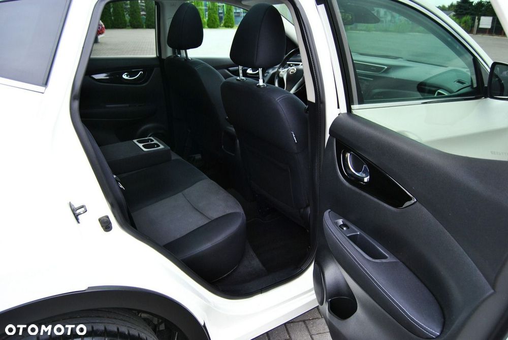 Nissan Qashqai 1.5 dCi TEKNA - 14