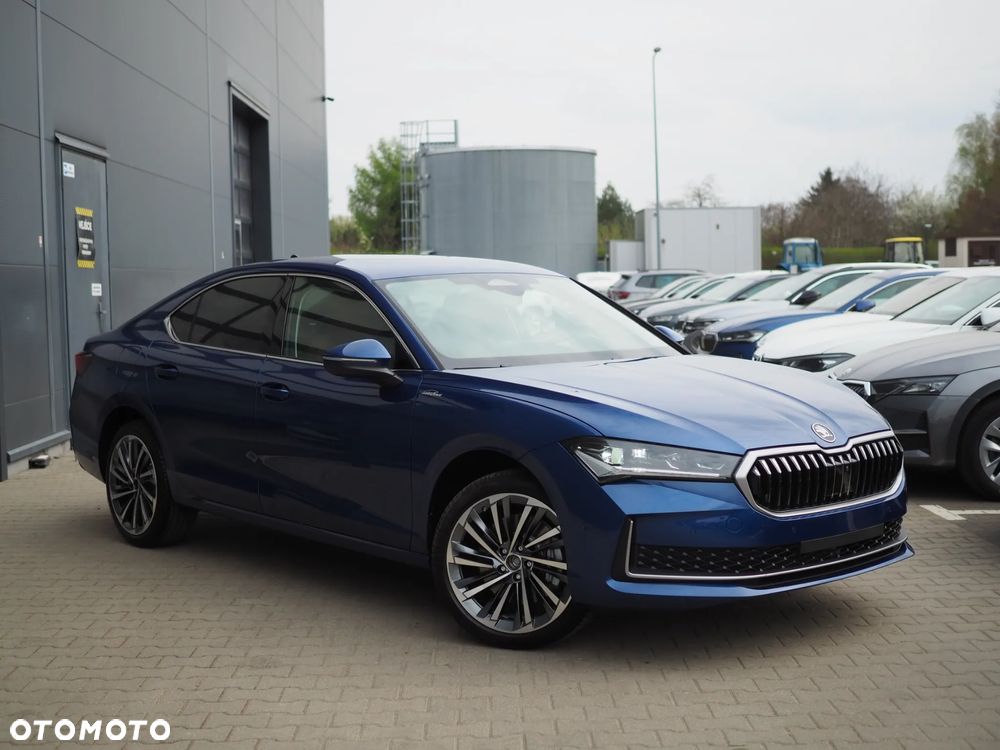 Skoda Superb 2.0 TDI SCR 4x4 L&K DSG - 2