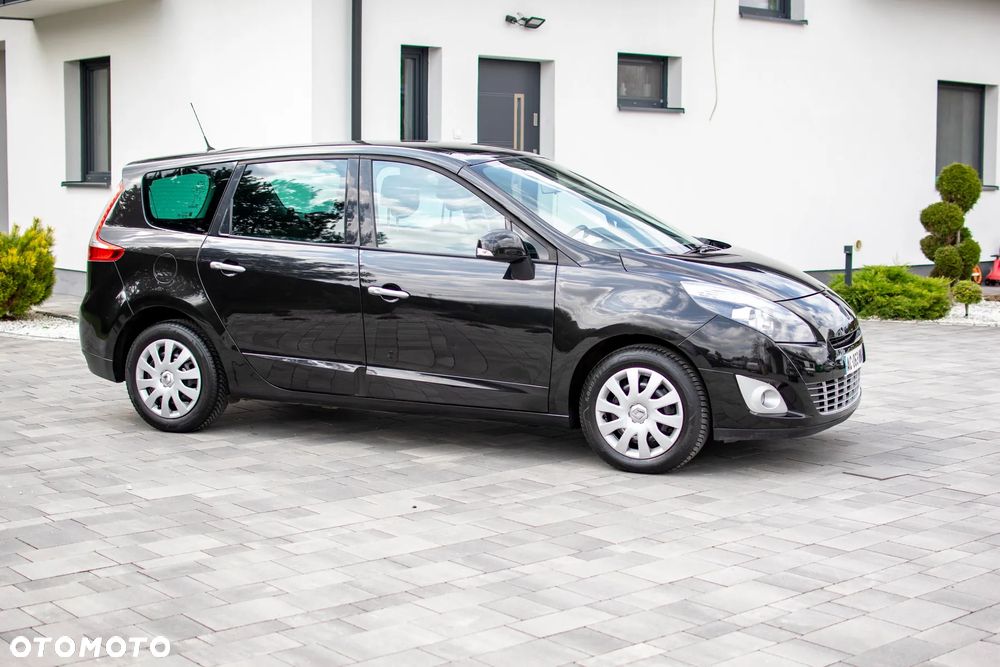 Renault Grand Scenic - 14