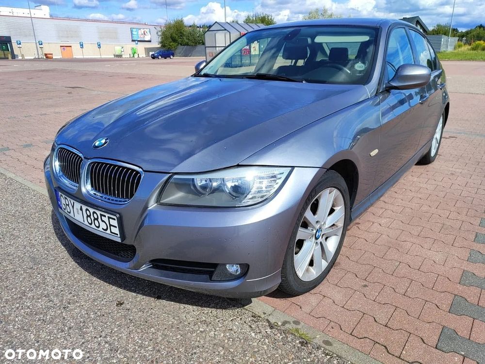 BMW Seria 3 318i - 6