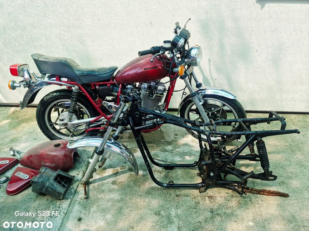 Suzuki GS - 4