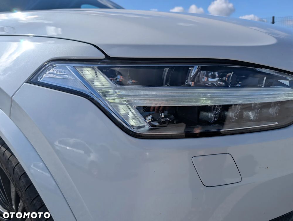 Volvo XC 90 D5 AWD R-Design 7os - 11