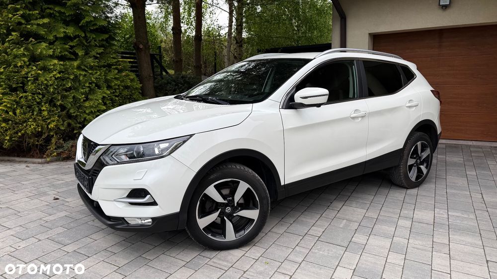 Nissan Qashqai 1.6 DIG-T Tekna - 1