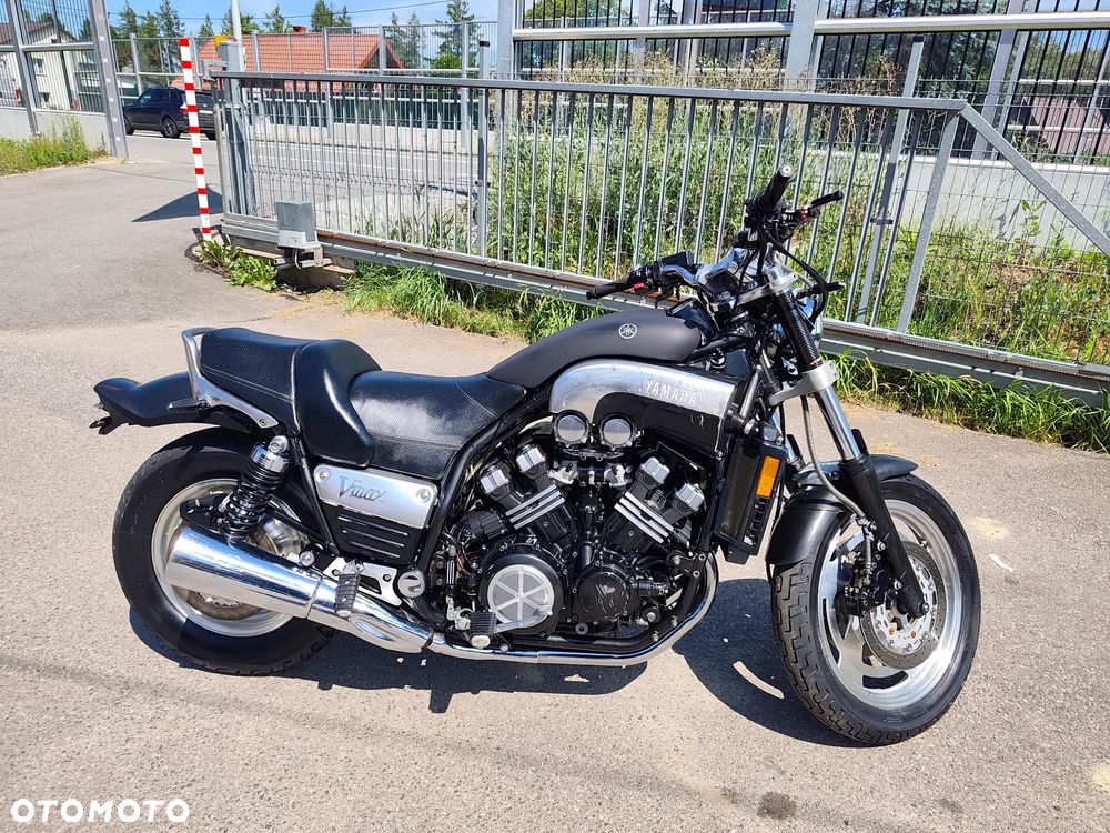 Yamaha Venture - 1