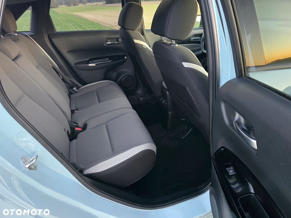 Honda Jazz 1.5 i-MMD Executive Crosstar (Czarny Dach) - 14