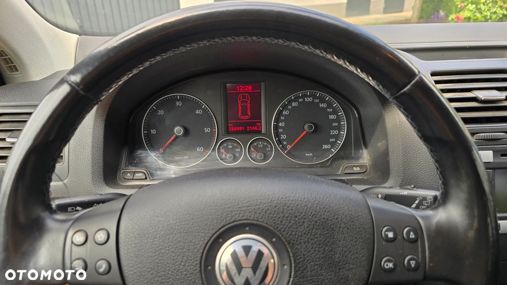 Volkswagen Golf 1.9 TDI Trendline - 12