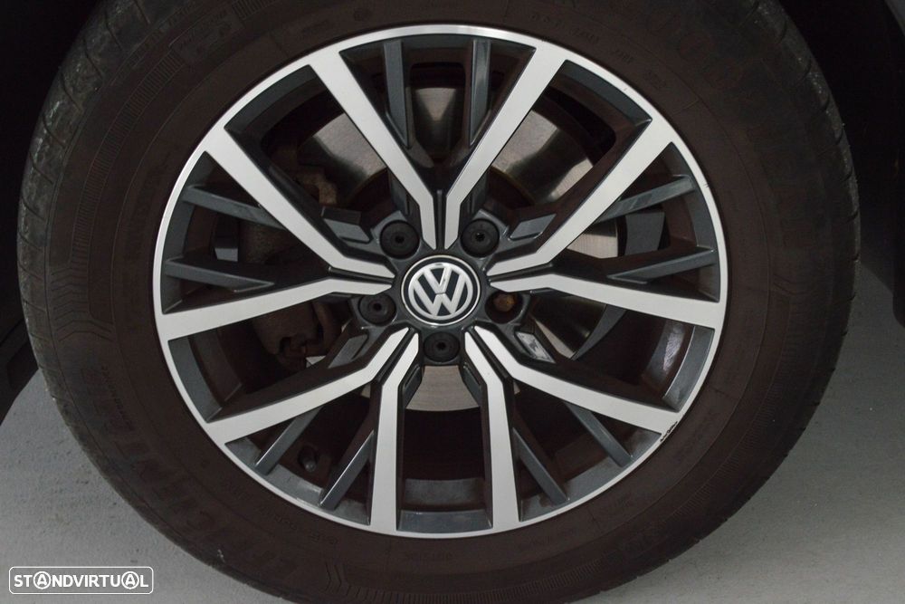VW Tiguan 1.6 TDI Confortline - 23